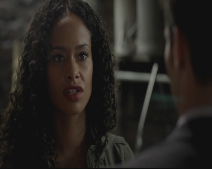 VampireDiariesWorld-dot-org_TheOriginals1x06FruitsOfThePoisonedTree0720.jpg
