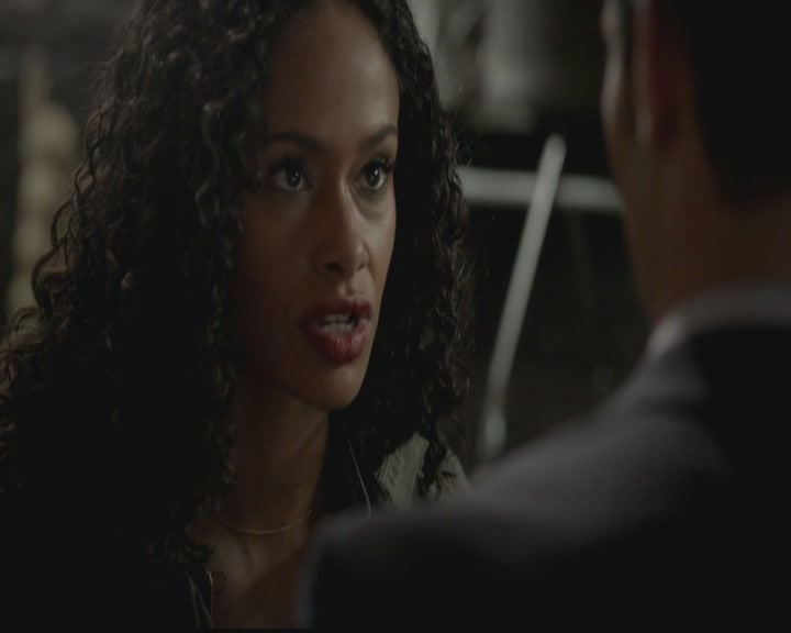 VampireDiariesWorld-dot-org_TheOriginals1x06FruitsOfThePoisonedTree0730.jpg VampireDiariesWorld-dot-org_TheOriginals1x06FruitsOfThePoisonedTree0730.jpg