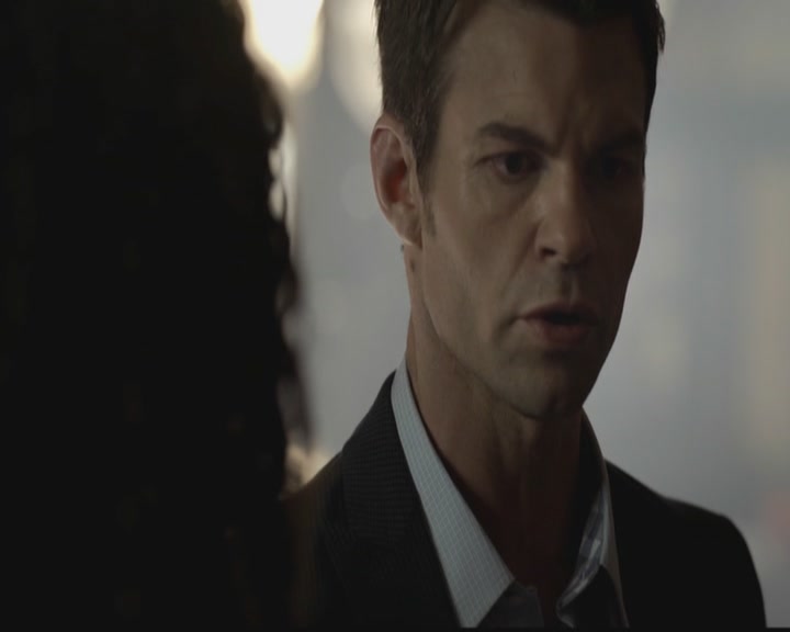 VampireDiariesWorld-dot-org_TheOriginals1x06FruitsOfThePoisonedTree0761.jpg