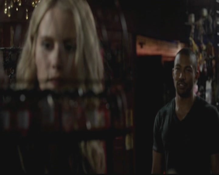 VampireDiariesWorld-dot-org_TheOriginals1x06FruitsOfThePoisonedTree1276.jpg VampireDiariesWorld-dot-org_TheOriginals1x06FruitsOfThePoisonedTree1276.jpg
