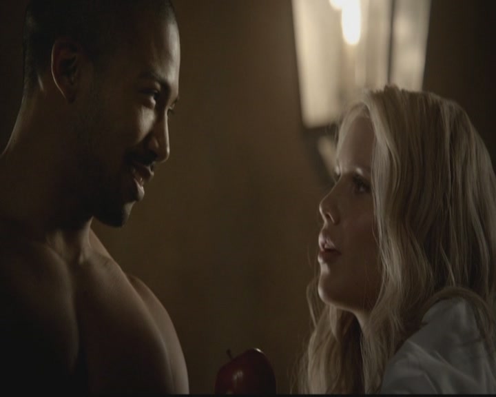 VampireDiariesWorld-dot-org_TheOriginals1x06FruitsOfThePoisonedTree1964.jpg