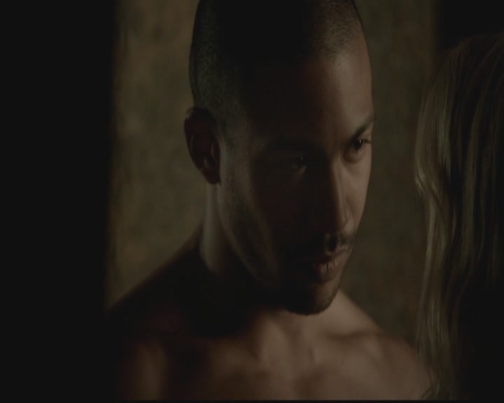 VampireDiariesWorld-dot-org_TheOriginals1x06FruitsOfThePoisonedTree1982.jpg