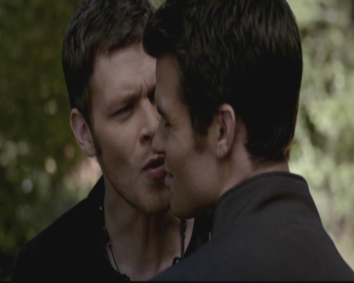 VampireDiariesWorld-dot-org_TheOriginals1x07Bloodletting0617.jpg