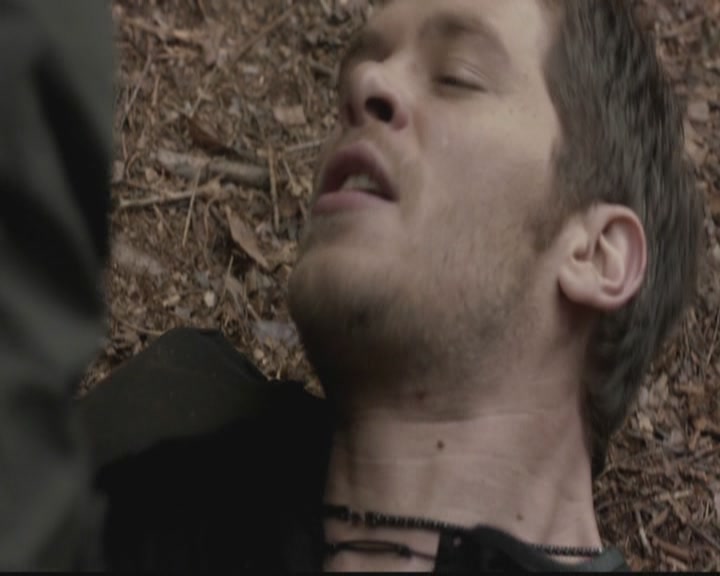 VampireDiariesWorld-dot-org_TheOriginals1x07Bloodletting1538.jpg