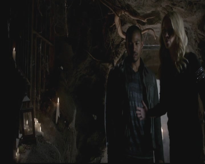 VampireDiariesWorld-dot-org_TheOriginals1x07Bloodletting1676.jpg