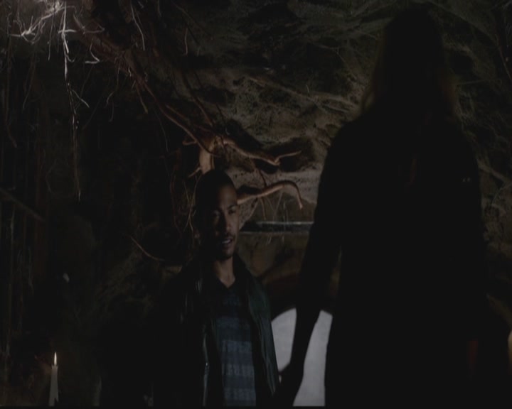 VampireDiariesWorld-dot-org_TheOriginals1x07Bloodletting1679.jpg VampireDiariesWorld-dot-org_TheOriginals1x07Bloodletting1679.jpg