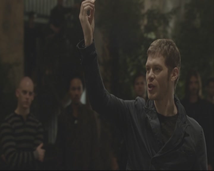 VampireDiariesWorld-dot-org_TheOriginals1x08TheRiverInReverse-deletedscene0216.jpg