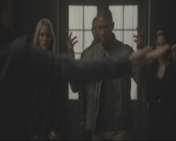 VampireDiariesWorld-dot-org_TheOriginals1x08TheRiverInReverse-deletedscene0257.jpg