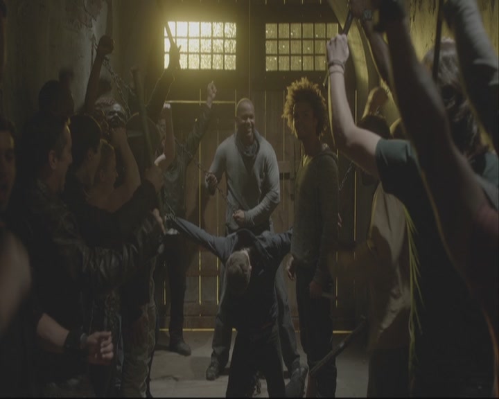 VampireDiariesWorld-dot-org_TheOriginals1x08TheRiverInReverse-deletedscene0303.jpg