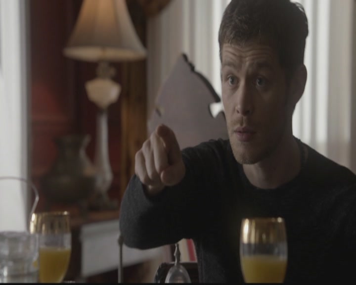 VampireDiariesWorld-dot-org_TheOriginals1x08TheRiverInReverse0177.jpg