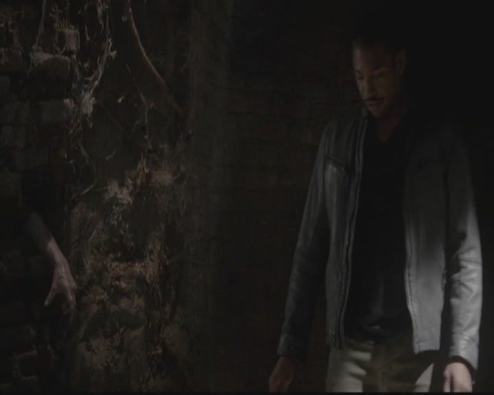 VampireDiariesWorld-dot-org_TheOriginals1x08TheRiverInReverse0581.jpg
