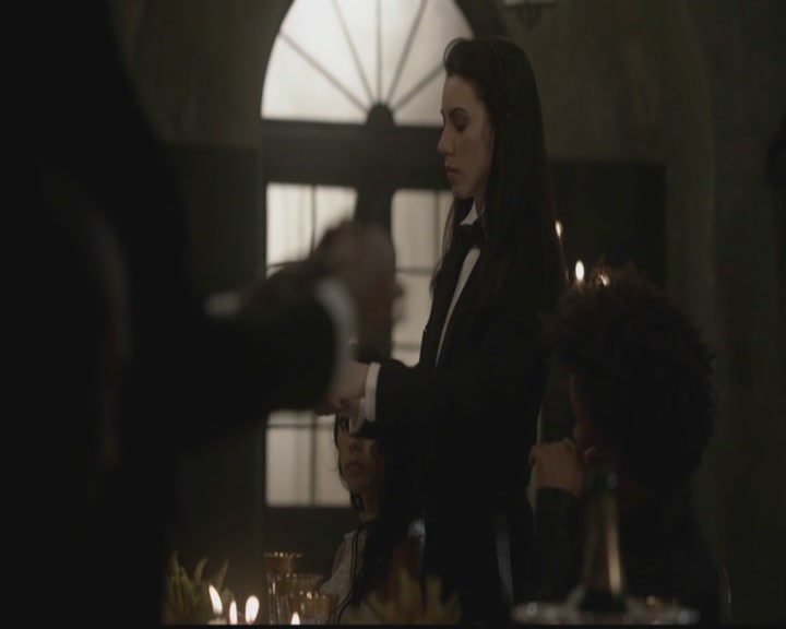 VampireDiariesWorld-dot-org_TheOriginals1x09ReigningPainInNewOrleans0076.jpg
