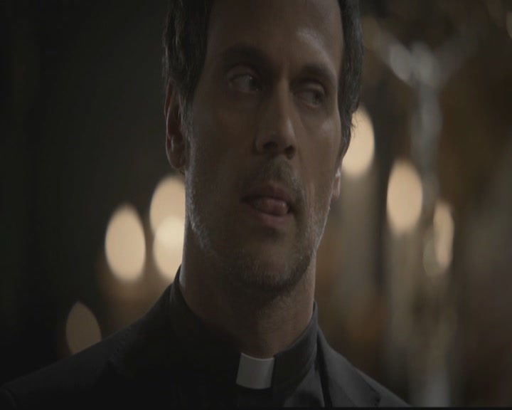 VampireDiariesWorld-dot-org_TheOriginals1x09ReigningPainInNewOrleans0705.jpg