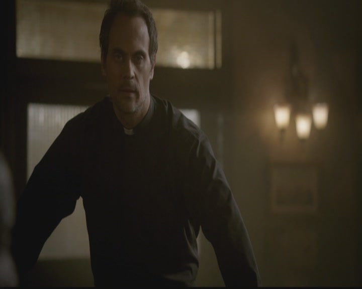 VampireDiariesWorld-dot-org_TheOriginals1x09ReigningPainInNewOrleans1119.jpg