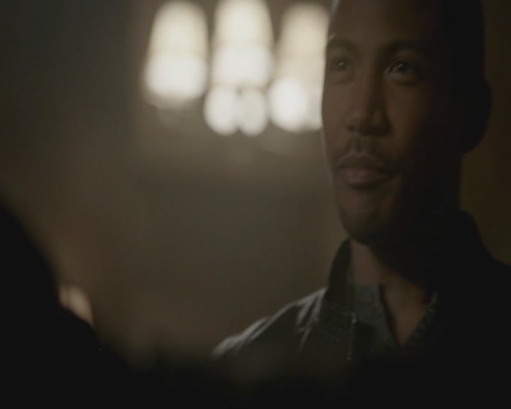 VampireDiariesWorld-dot-org_TheOriginals1x09ReigningPainInNewOrleans1155.jpg