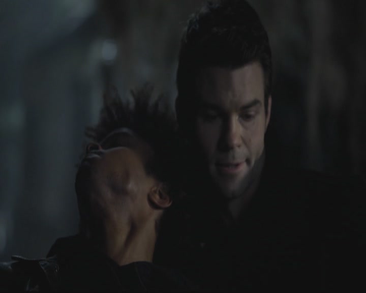 VampireDiariesWorld-dot-org_TheOriginals1x09ReigningPainInNewOrleans1277.jpg
