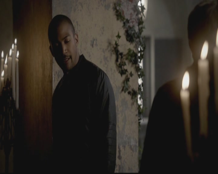 VampireDiariesWorld-dot-org_TheOriginals1x09ReigningPainInNewOrleans1357.jpg
