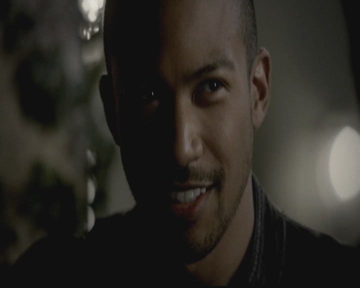 VampireDiariesWorld-dot-org_TheOriginals1x09ReigningPainInNewOrleans1505.jpg