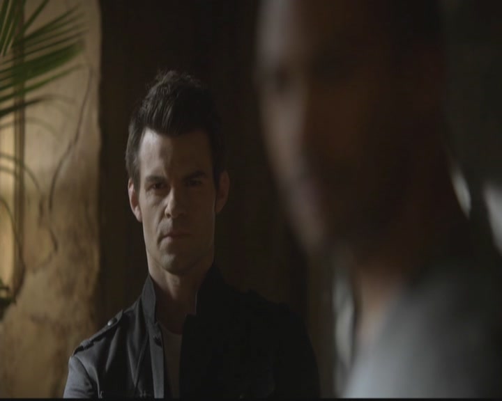 VampireDiariesWorld-dot-org_TheOriginals1x10TheCasketGirls2812.jpg