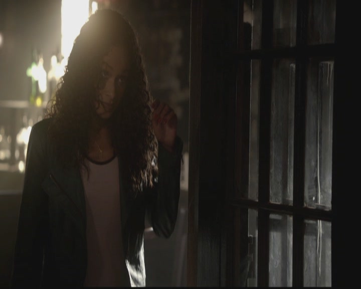 VampireDiariesWorld-dot-org_TheOriginals1x10TheCasketGirls2926.jpg