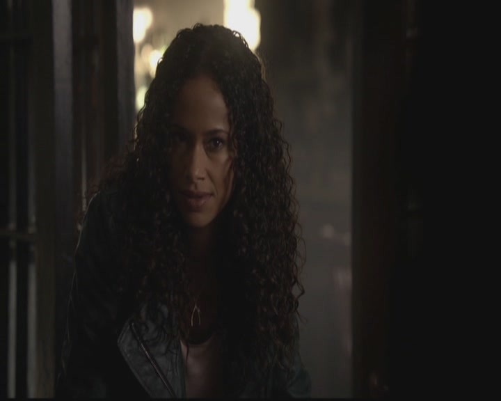 VampireDiariesWorld-dot-org_TheOriginals1x10TheCasketGirls2974.jpg
