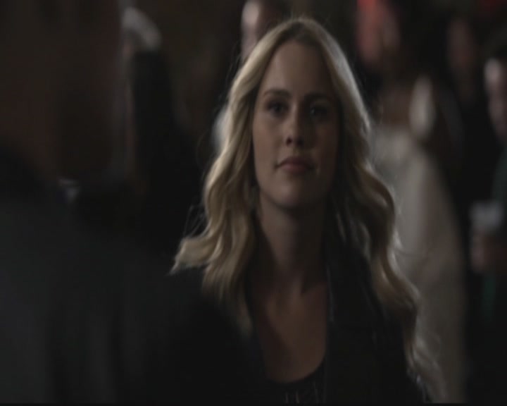 VampireDiariesWorld-dot-org_TheOriginals1x10TheCasketGirls3264.jpg