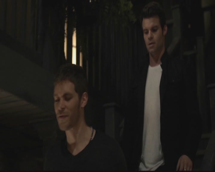 VampireDiariesWorld-dot-org_TheOriginals1x10TheCasketGirls3600.jpg
