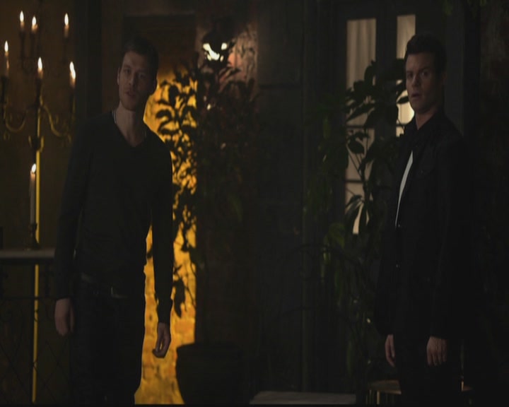 VampireDiariesWorld-dot-org_TheOriginals1x10TheCasketGirls3620.jpg