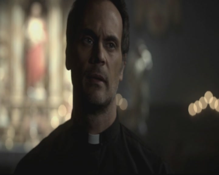 VampireDiariesWorld-dot-org_TheOriginals1x10TheCasketGirls4115.jpg
