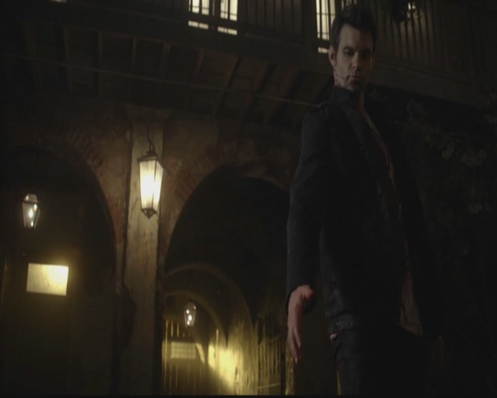 VampireDiariesWorld-dot-org_TheOriginals1x10TheCasketGirls4125.jpg