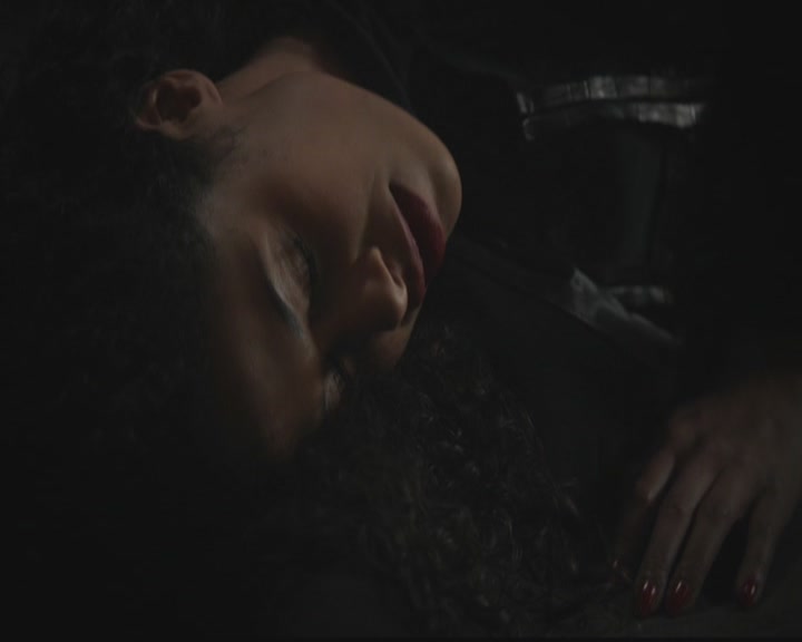 VampireDiariesWorld-dot-org_TheOriginals1x10TheCasketGirls4215.jpg
