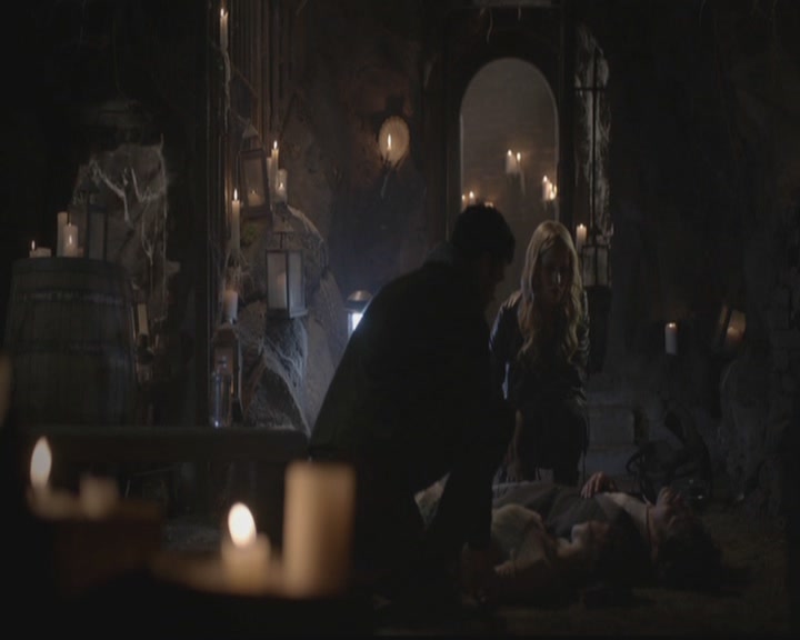 VampireDiariesWorld-dot-org_TheOriginals1x10TheCasketGirls4304.jpg