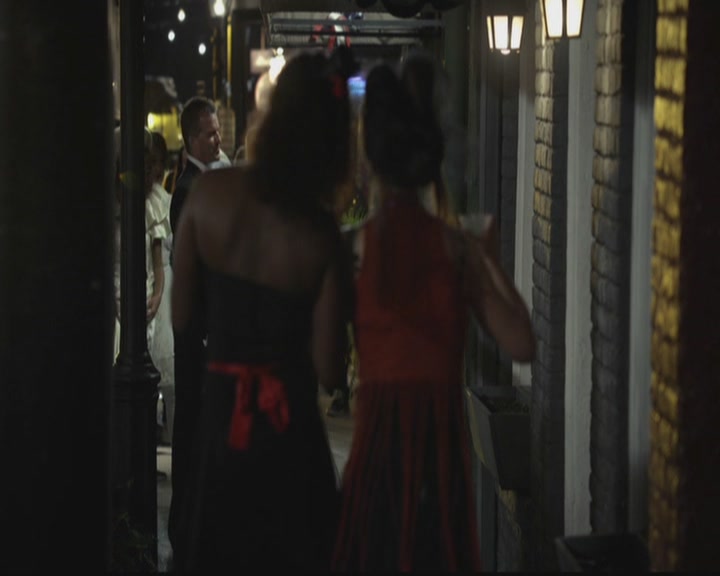 VampireDiariesWorld-dot-org_TheOriginals1x10TheCasketGirls4446.jpg