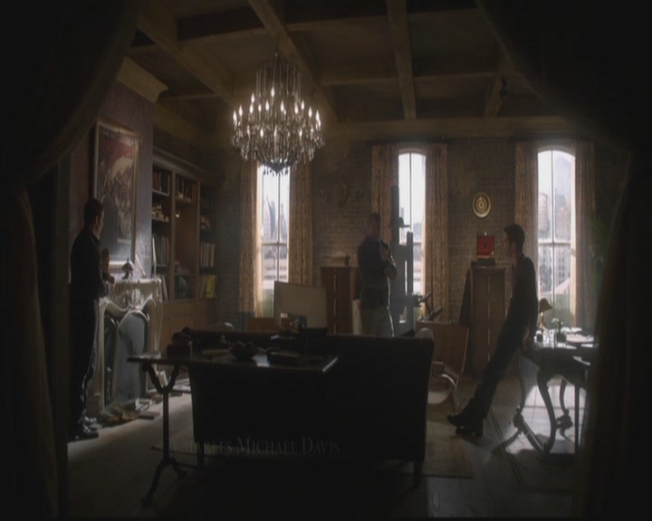 VampireDiariesWorld-dot-org_TheOriginals1x11ApresMoileDeluge0239.jpg