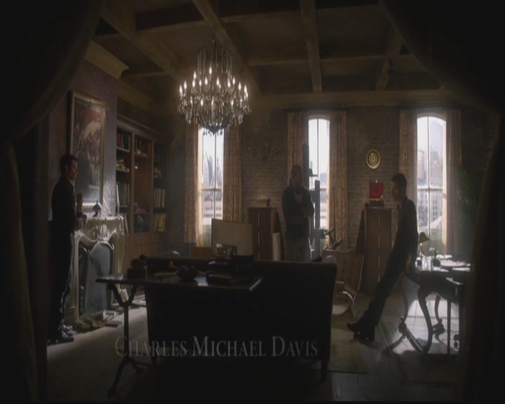 VampireDiariesWorld-dot-org_TheOriginals1x11ApresMoileDeluge0241.jpg