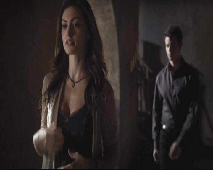 VampireDiariesWorld-dot-org_TheOriginals1x11ApresMoileDeluge0290.jpg