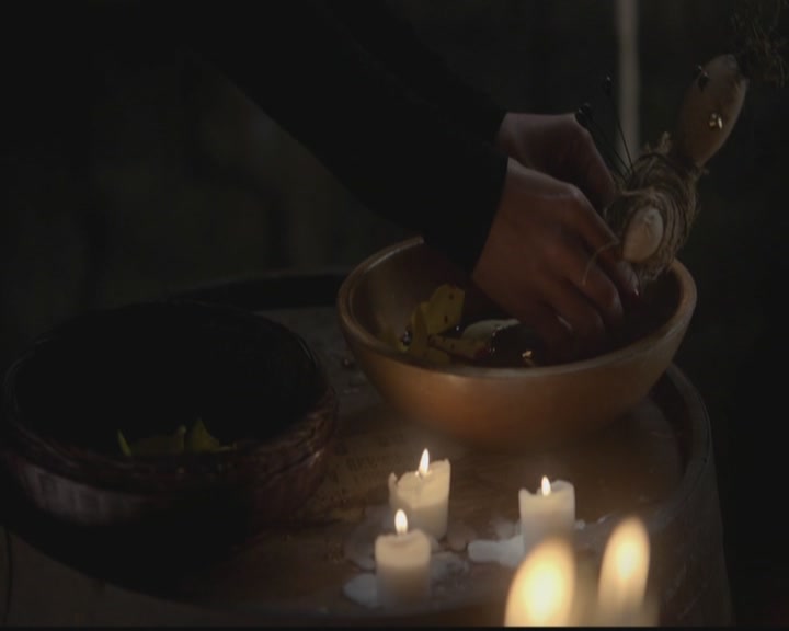 VampireDiariesWorld-dot-org_TheOriginals1x11ApresMoileDeluge0377.jpg