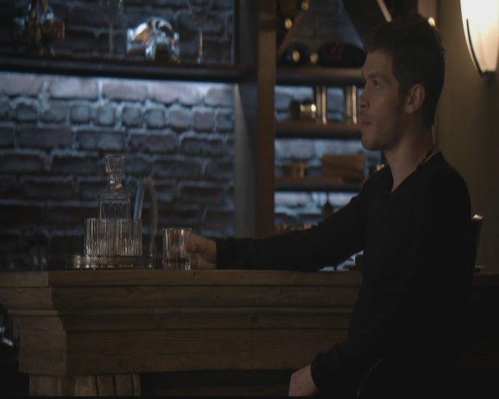 VampireDiariesWorld-dot-org_TheOriginals1x11ApresMoileDeluge0507.jpg