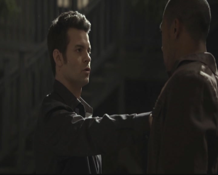 VampireDiariesWorld-dot-org_TheOriginals1x11ApresMoileDeluge0715.jpg