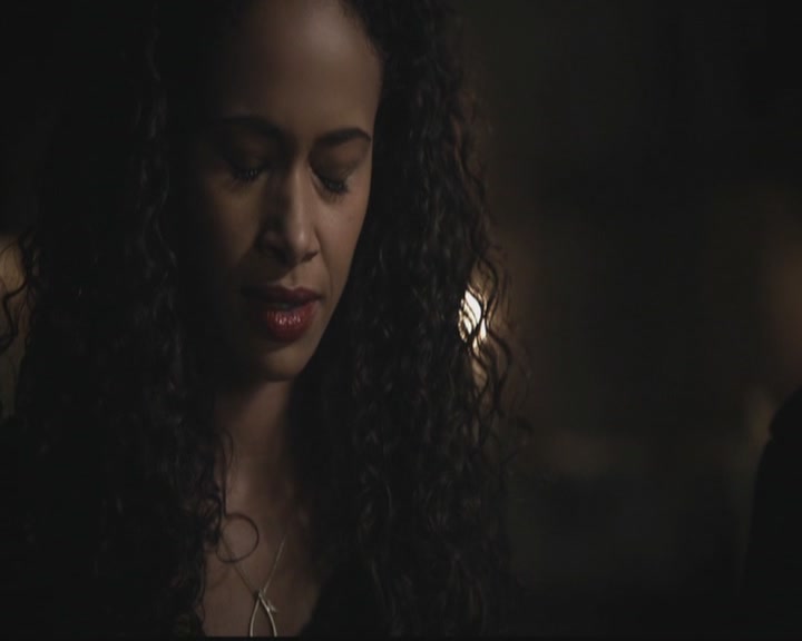 VampireDiariesWorld-dot-org_TheOriginals1x11ApresMoileDeluge1112.jpg