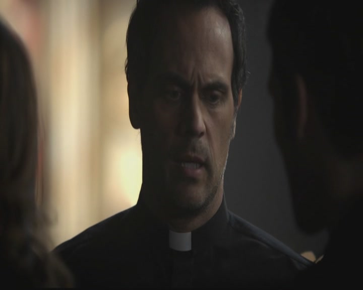 VampireDiariesWorld-dot-org_TheOriginals1x11ApresMoileDeluge1222.jpg