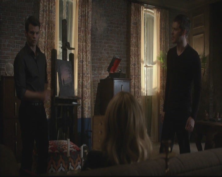 VampireDiariesWorld-dot-org_TheOriginals1x11ApresMoileDeluge1437.jpg