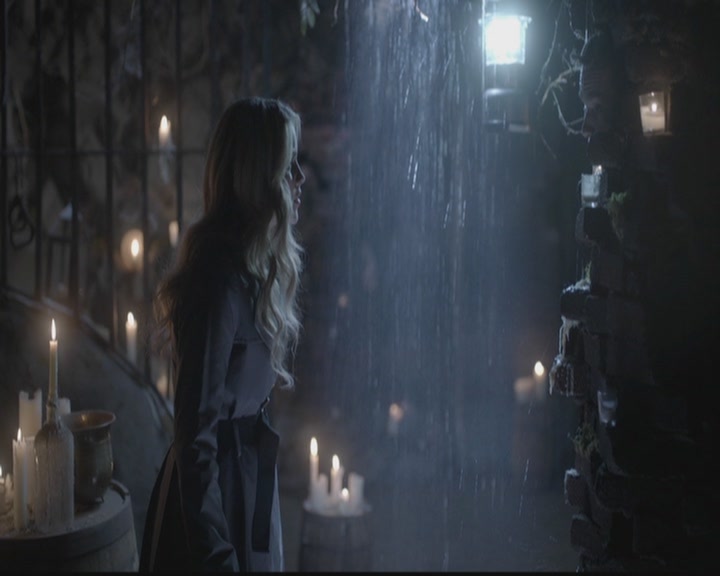 VampireDiariesWorld-dot-org_TheOriginals1x11ApresMoileDeluge1473.jpg