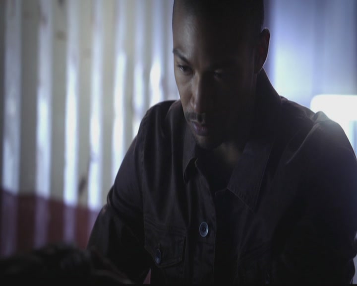 VampireDiariesWorld-dot-org_TheOriginals1x11ApresMoileDeluge1510.jpg