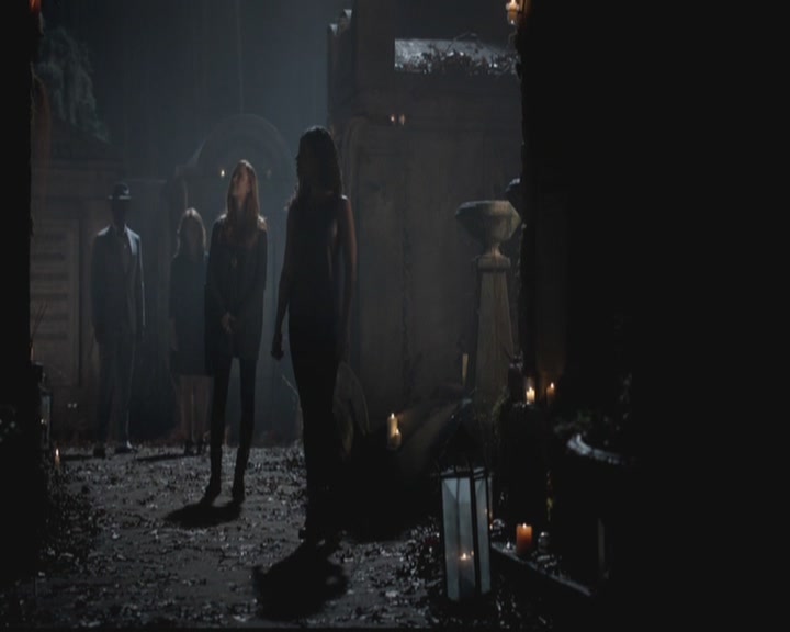 VampireDiariesWorld-dot-org_TheOriginals1x12DanceBackFromTheGrave0057.jpg