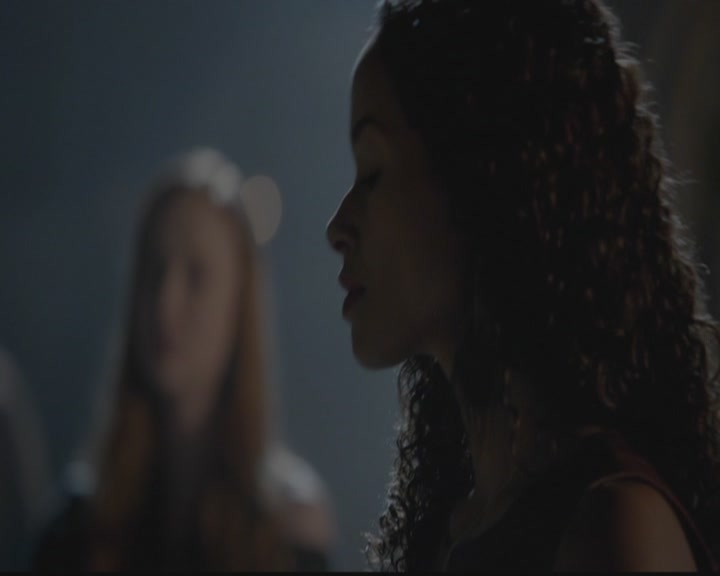 VampireDiariesWorld-dot-org_TheOriginals1x12DanceBackFromTheGrave0059.jpg