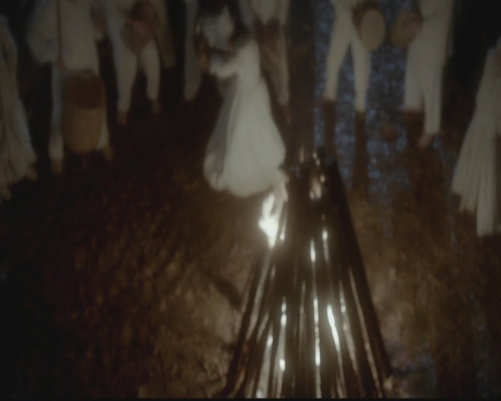 VampireDiariesWorld-dot-org_TheOriginals1x12DanceBackFromTheGrave0087.jpg