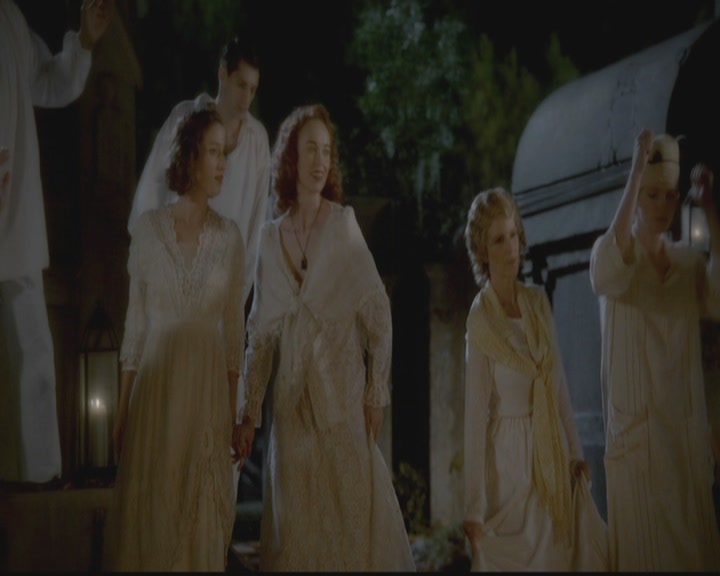 VampireDiariesWorld-dot-org_TheOriginals1x12DanceBackFromTheGrave0090.jpg