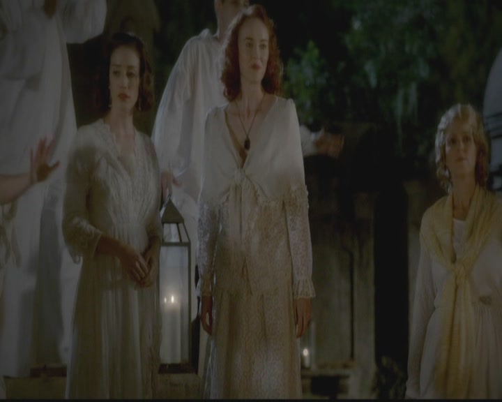 VampireDiariesWorld-dot-org_TheOriginals1x12DanceBackFromTheGrave0095.jpg