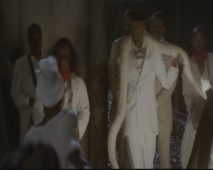 VampireDiariesWorld-dot-org_TheOriginals1x12DanceBackFromTheGrave0106.jpg